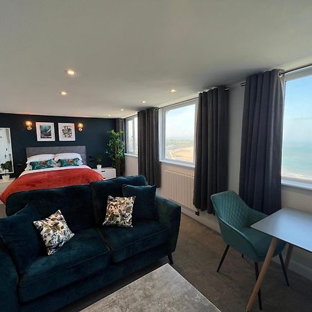 The Marlborough Sea View Holiday Apartments สการ์โบโรห์ ภายนอก รูปภาพ