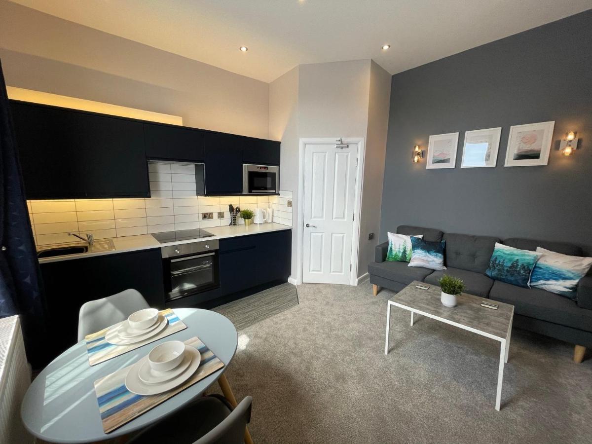 The Marlborough Sea View Holiday Apartments สการ์โบโรห์ ภายนอก รูปภาพ