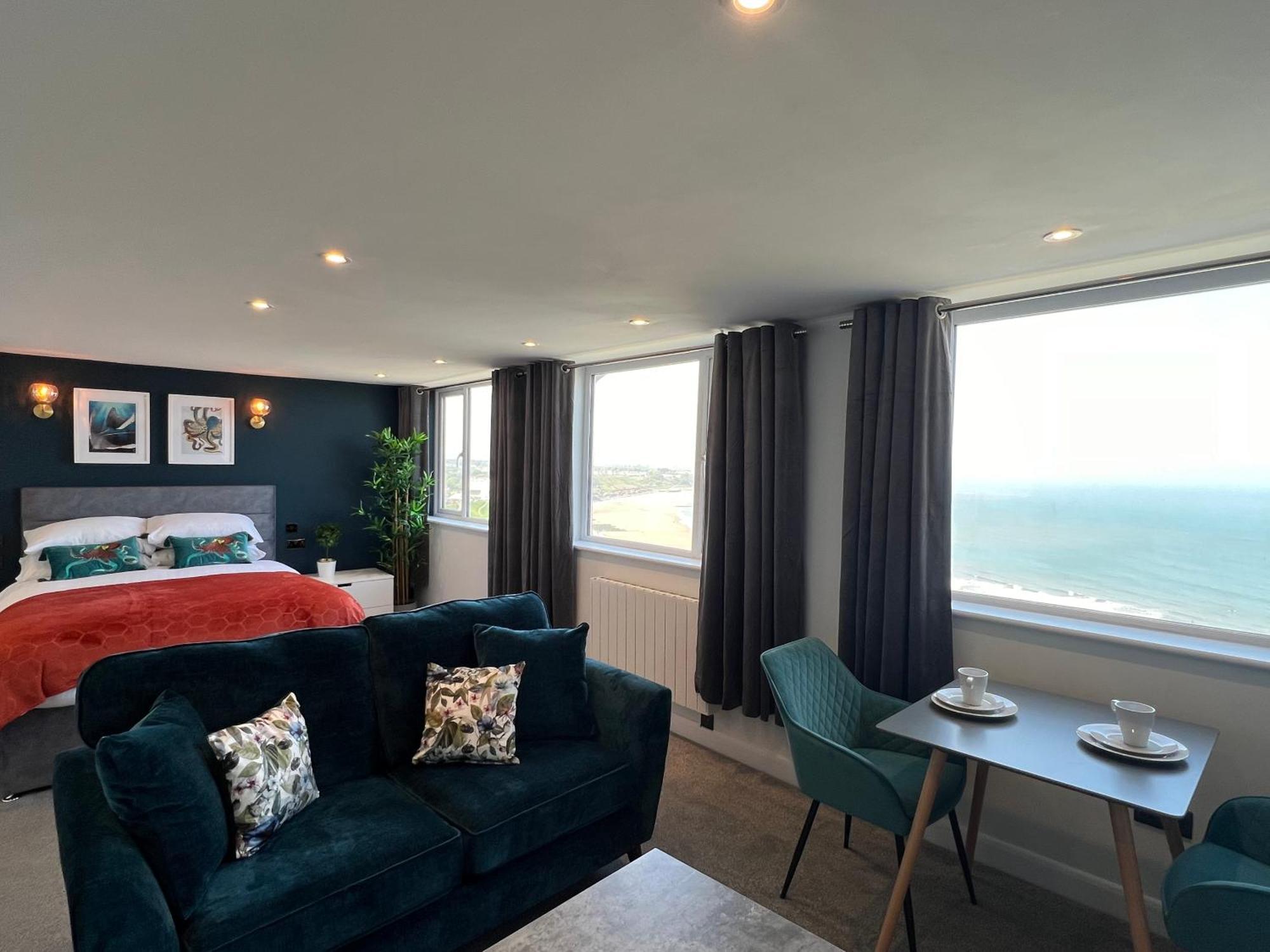 The Marlborough Sea View Holiday Apartments สการ์โบโรห์ ภายนอก รูปภาพ